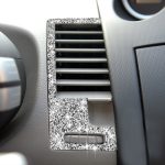 Für Nissan 350Z 2003–2009, 2 Stück Auto-Center-Lüftungsauspuff-Diamant-dekorativer Aufkleber, linker und rechter Antrieb, universell – Bild 6