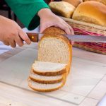 YX077 Transparentes, rutschfestes Acryl-Schneidebrett – Bild 5