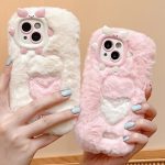 Bestickte Plüsch-TPU-Telefonhülle, For iPhone 15 Plus – Bild 3