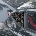 2pcs/Set Forged Gold Foil Carbon Fiber Car Rear Triangle Window Decorative Sticker for Chevrolet Corvette C8 2020-, Left and Right Driver, Rear Triangle Window – Bild 3