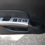 Auto Kohlefaser Autotür Wasserbecher Loch dekorative Aufkleber für Nissan 350z 2006-2009 – Bild 5