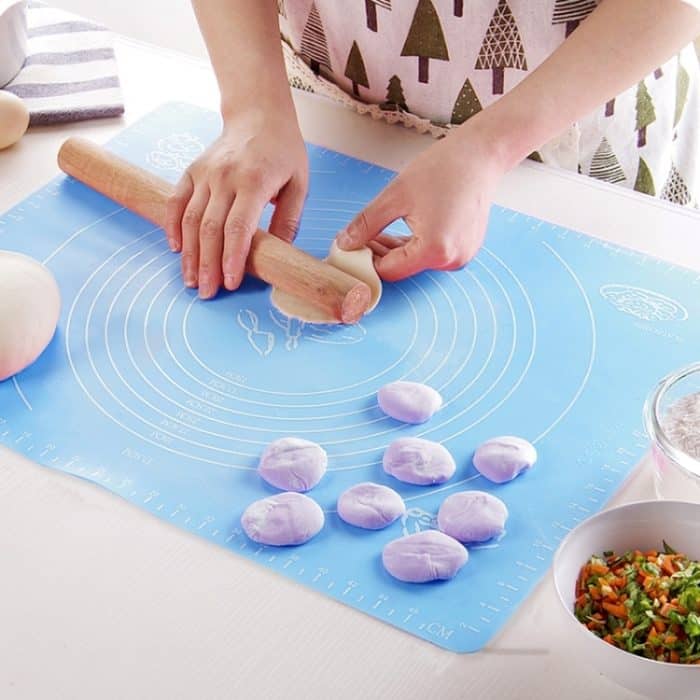 2 PCS Mehrzweckbacken Notwendiges Silikon Kneten Teigpad / Mehlpad / Wärmeisolierung Mahlzeit Pad Zufällige Farbabgabe – Bild 2