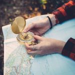 Tragbare Messing Tasche Camping Wandern Golden Luminous Display Kompass Navigation Outdoor-Aktivitäten Pointing Guide – Bild 6