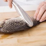 Küche Essential Edelstahl Bidirektional Sägezahn Fischschaber Fischschuppen Hobelmesser
