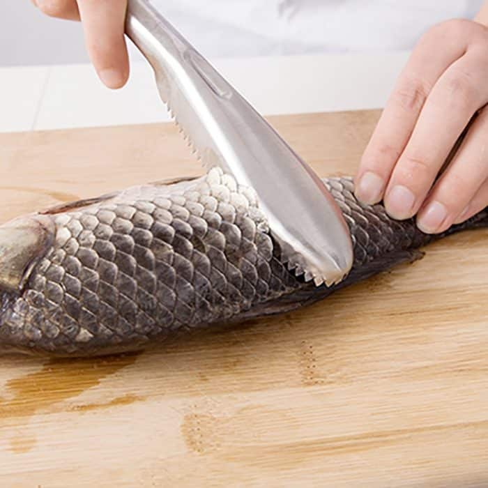 HC6319.jpg Küche Essential Edelstahl Bidirektional Sägezahn Fischschaber Fischschuppen Hobelmesser – Bild 1