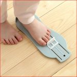 2 PCS Kinder Fußlängenmesslineal, zufällige Farbabgabe