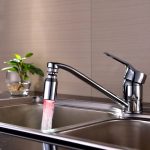 SDF2-B13 1 LED-Temperatursensor RGB LED-Wasserhahn Licht Wasserglühdusche, Größe: 78 x 30 mm, Schnittstelle: 22 mm (Silber) – Bild 3