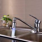 SDF2-B13 1 LED-Temperatursensor RGB LED-Wasserhahn Licht Wasserglühdusche, Größe: 78 x 30 mm, Schnittstelle: 22 mm (Silber) – Bild 4