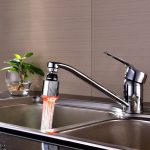 SDF-B5 1 LED ABS Temperatursensor RGB LED Wasserhahn Licht Wasser Glow Dusche, Größe: 75 x 37 mm, Schnittstelle: 22 mm (Silber) – Bild 3