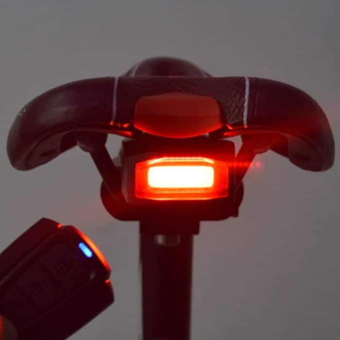 ANTUSI A6 USB-Aufladung COB Lichtquelle Smart Cycling Bike Warnung Alarm Rücklicht mit Fernbedienung – Bild 9
