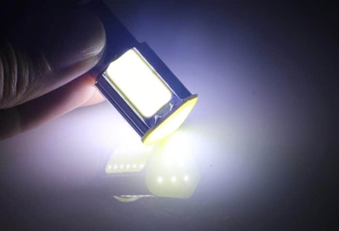 1157 4.5W 240LM Weißlicht 4 LED COB Auto Bremslicht Lenkungslampe, DC 12-24V – Bild 5