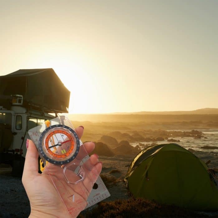 2 in 1 Kompass mit Kartenmesslineal Lanyard Emergency Survival Tool (transparent) – Bild 6