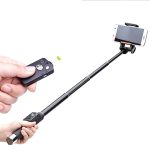 Yt-888 rotierender selfie stick mit bluetooth für smartphone
