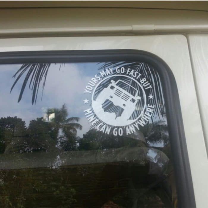 10 Stück Yours May Go Fast Mine Can Go Anywhere Vinyl-Aufkleber für Autos, Größe: 15 x 15 cm, YOURS MAY GO FAST MINE CAN GO ANYWHERE – Bild 5