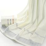 3-teiliges Handtuch-Badeset aus karierter Baumwolle – Bild 4