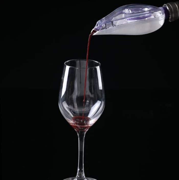 2 Stück Barzubehör Mini tragbarer Ausgießer Rotwein Sauerstofffilter, zufällige Farblieferung – Bild 6