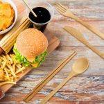 2-teiliges Reise-Set mit kreativem Bambusstroh-Geschirr, Messer, Gabel, Löffel, Essstäbchen und Stoffbeutel – Bild 5