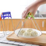 Küchen-Edelstahl-Getränkehalter Ordner Anti-Verbrühungsgeschirr Clip Tray Clip, zufällige Farblieferung