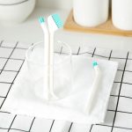 2 Sätze 2-in-1-Doppelkopf-Reinigungsbürste für Tür- und Fensterspalte, Topfbürste mit Schwanzschaber, 2 Sets 2 in 1 – Bild 8