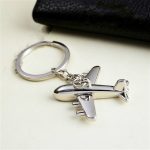 2 Stück kreatives Stereo-Flugzeug-Metall-Schlüsselanhänger, Taschenanhänger, Souvenir, Silver Small Plane – Bild 5