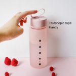 Wasserflasche aus Kunststoff, Sport-Peeling, auslaufsichere Trinkflasche, tragbar, modisches Trinkgeschirr, Tour-Flaschen für Liebhaber, Fassungsvermögen: 520 ml – Bild 4