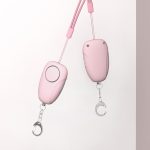 130 dB Nachtlauf-Notruf im Freien, Anti-Wolf-Anti-Diebstahl-Selbstverteidigungs-Beleuchtungsalarm – Bild 2