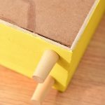 Sparschwein aus Holz mit großem Fassungsvermögen für Kinder, kreatives Desktop-Zubehör – Bild 4