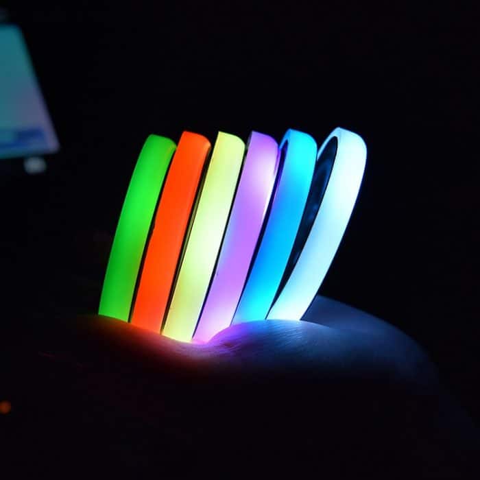 2 PCS Auto LED Luminous Water Coaster Auto Atmosphärenlicht USB Aufladen Rutschfester Untersetzer – Bild 7