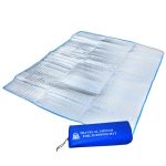 180x150cm Outdoor doppelseitig Aluminiumfilm feuchtigkeitsdichte Picknickmatte zufällige Farblieferung