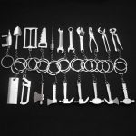 10 Stück Werkzeug-Metall-Schlüsselanhänger, Auto-Schlüsselanhänger, H-540 Activity Wrench, H-389 Hex Wrench, H-391 Glossy Ax, H-388 Thread Ax, H-395 Double Head Wrench, H-405 Double Row Saw, H-402 Hand Saw, H-541 Crooked Nose Pliers, H-399 Pliers... – Bild 4