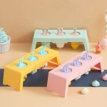 Silikon-Cartoon-Eisform mit Deckel, einfaches Entformen, selbstgemachte Eis am Stiel-Form, zufällige Farblieferung – Bild 2