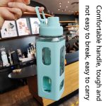 2 Stück quadratischer Kunststoff-Wasserbecher mit Strohhalm, Outdoor-Sport, tragbare Wasserkocher mit großer Kapazität, 700ml (White), 700ml (Blue), 700ml (Red), 900ml (White), 900ml (Blue) – Bild 3