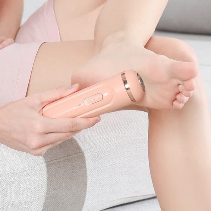 J001 Wiederaufladbarer elektrischer Fußschärfer für Peeling-Pediküre, White, Pink – Bild 7