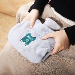 0688 Handsteckbare, wassergefüllte Warmwasserbeutel aus PVC-Plüsch – Bild 7