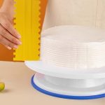 4 Stück/Set Kunststoff-Cremeschaber PP doppelseitiger Sägezahn-Kuchenglätter, 4 PCS / Set White, 4 PCS / Set Yellow, 4 PCS / Set Sky Blue, 4 PCS / Set Pink – Bild 6