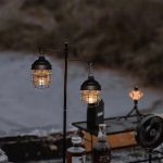 Tragbare Outdoor-Campingleuchte mit Karabiner, Copper, Black, Wood Grain – Bild 7