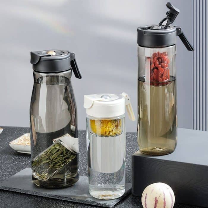 Nobvan Magic Ball Magnetic Bomb Tea Warehouse Tritan Sportbecher mit großem Fassungsvermögen, 550ml (Transparent), 550ml (Gray), 800ml (Transparent), 800ml (Blue ), 800ml (Purple) – Bild 2