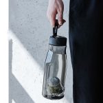 Nobvan Magic Ball Magnetic Bomb Tea Warehouse Tritan Sportbecher mit großem Fassungsvermögen, 550ml (Transparent), 550ml (Gray), 800ml (Transparent), 800ml (Blue ), 800ml (Purple) – Bild 11