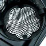 Automontierter, mit Diamanten gefüllter, mit Pflaumenblüten verzierter PVC-Wasseruntersetzer