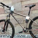 ENLEE Fahrrad-Wasserflaschenhalter, Mountainbike, Rennrad, universeller faltbarer Wasserbecherhalter, Graffiti, Beauty – Bild 9