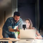 W64 64LEDs Videokonferenzen Mobile Laptop Live Fülllicht Fotografie Taschenlampe, Clip Set, Clip+Tripod Set – Bild 10