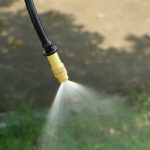 2 stücke 4/7mm Stacheldraht Zerstäubung Spray Düse Gartenbau Und Gewächshaus Bewässerung Micro Spray Header, Bronze Heads – Bild 6