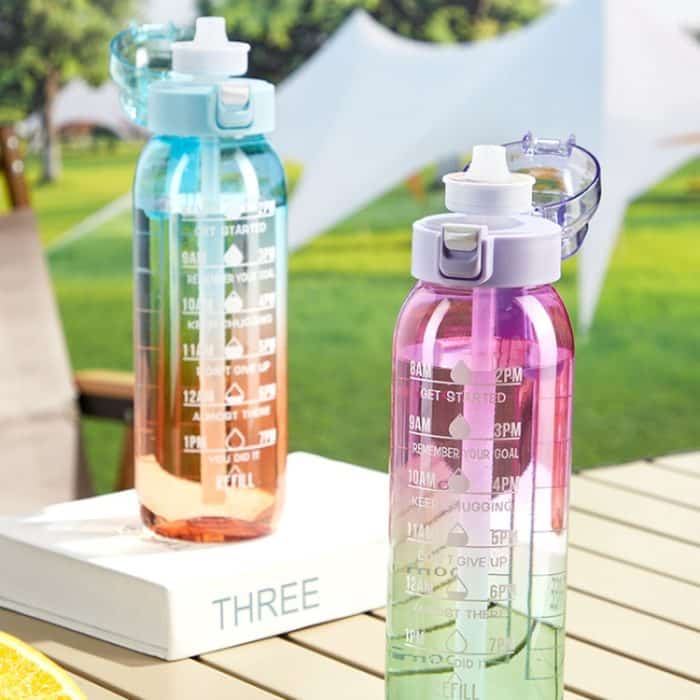 1000 ml große fruchtige Wasserflasche mit 7 Geschmacksringen, Trinkbecher mit Strohhalm und aromatisiertem Tritan-Wasserbecher – Bild 5