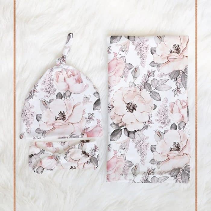 Dreiteiliger Wickelschal, Mütze und Stirnband für Neugeborene – Bild 1