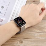 Integrated Buckle Embossed Thick Milanese Metal Watch Band, For Apple Watch 46mm / 49mm / 45mm / 44mm, For Apple Watch 42mm / 41mm / 40mm / 38mm – Bild 4