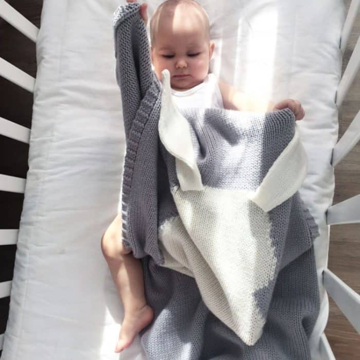 Baby-Strickdecke mit Kaninchenmuster und stereoskopischen Ohren, Rabbit Pattern – Bild 4