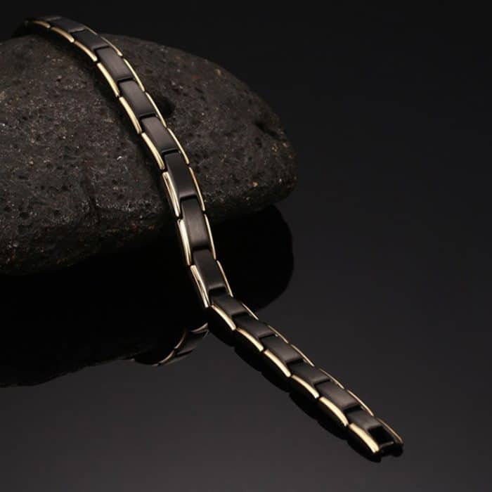 Europa und Amerika Stil Mode Männer Schmuck Edelstahl + Goldbeschichtung Magnetisches Gesundheitsarmband, Größe: 12 mm * 22 cm (Schwarz + Gold) – Bild 3