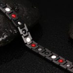 Europa und Amerika Stil Mode Männer Schmuck Edelstahl + Goldbeschichtung Magnetisches Gesundheitsarmband, Größe: 12 mm * 22 cm (Schwarz + Gold) – Bild 4