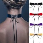2 PCS europäische und amerikanische Mode Street-Snap-Kragen Hohllegierung Samt Choker Halskette, zufällige Farblieferung