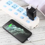 LZ-819A+C QC3.0 USB + PD 18W USB-C/Typ-C-Schnittstellen Reiseladegerät mit Kontrollleuchte, EU-Stecker – Bild 5